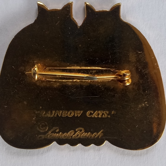 Lauren Burch Rainbow Cats Vintage Cloissane Enamel Gold Plated Pin/Brooch - Picture 6 of 7